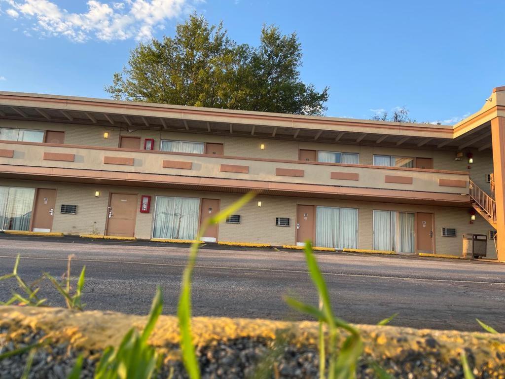 Haven Inn & Suites St Louis Hazelwood - Airport North エクステリア 写真
