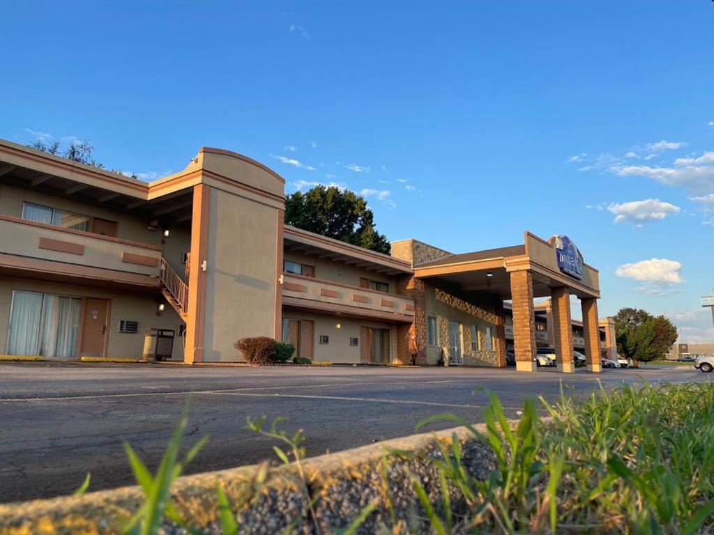 Haven Inn & Suites St Louis Hazelwood - Airport North エクステリア 写真