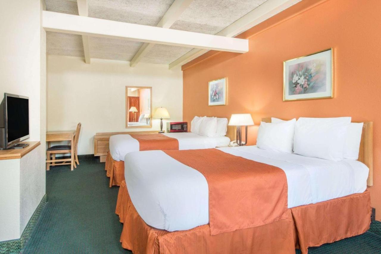 Haven Inn & Suites St Louis Hazelwood - Airport North エクステリア 写真